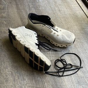 Newly washed On cloud running shoes - women US 7